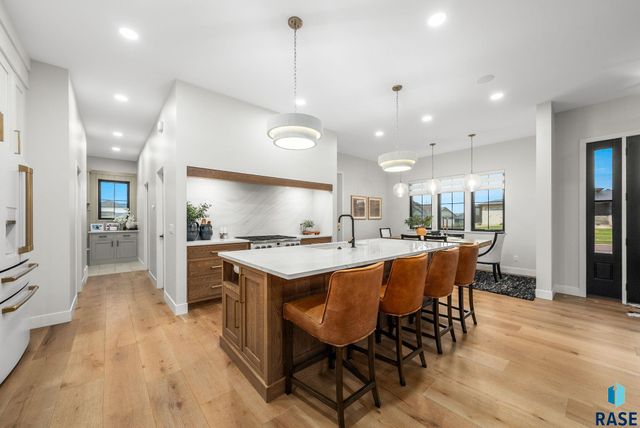 2100 N Marlowe Ave Avenue, Sioux Falls, SD 57110