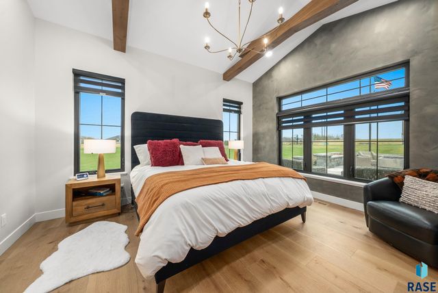 2100 N Marlowe Ave Avenue, Sioux Falls, SD 57110