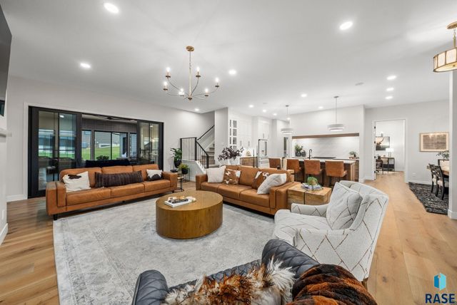 2100 N Marlowe Ave Avenue, Sioux Falls, SD 57110