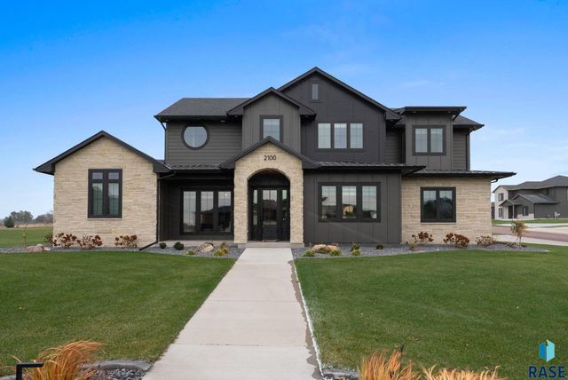 2100 N Marlowe Ave Avenue, Sioux Falls, SD 57110