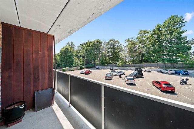 179 Presidents Ln 3J, Quincy, MA 02169