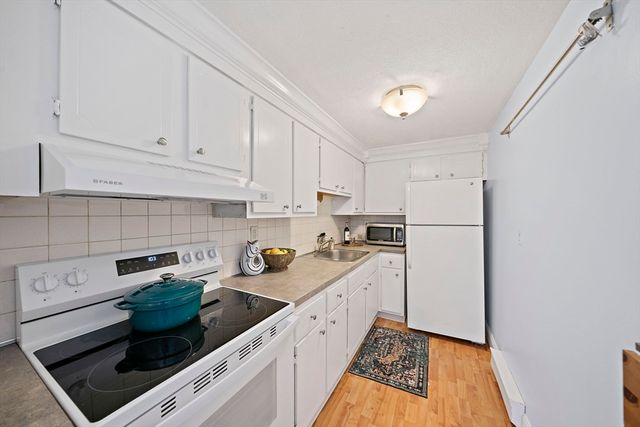 179 Presidents Ln 3J, Quincy, MA 02169