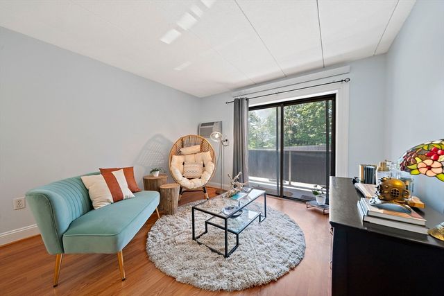 179 Presidents Ln 3J, Quincy, MA 02169
