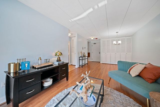 179 Presidents Ln 3J, Quincy, MA 02169