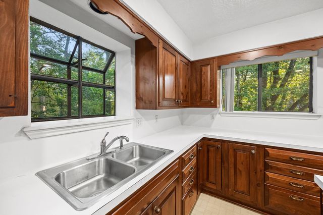 50 Lazy Lane, The Woodlands, TX 77380
