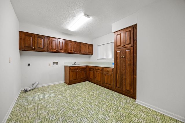 50 Lazy Lane, The Woodlands, TX 77380