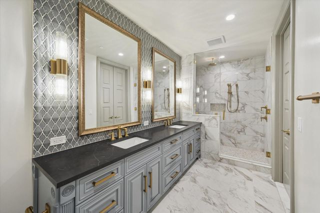 1717 Bissonnet Street 1101, Houston, TX 77005