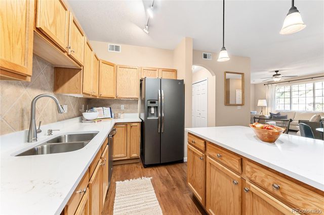 9896 W Freiburg Drive 1B, Littleton, CO 80127