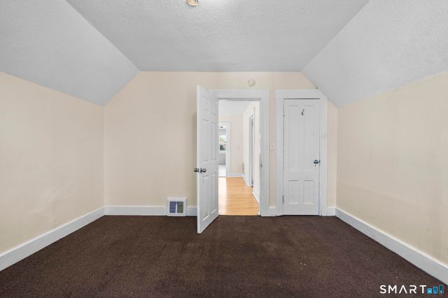 286 Exchange Street 3rd Flr, New Haven, CT 06513