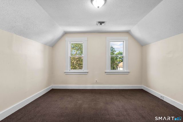 286 Exchange Street 3rd Flr, New Haven, CT 06513