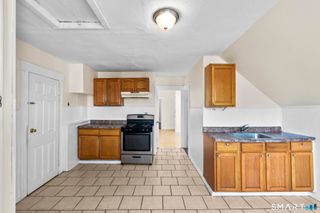 286 Exchange Street 3rd Flr, New Haven, CT 06513