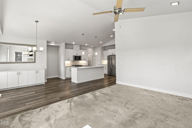 61016 SE Crane Peak Court, Bend, OR 97702