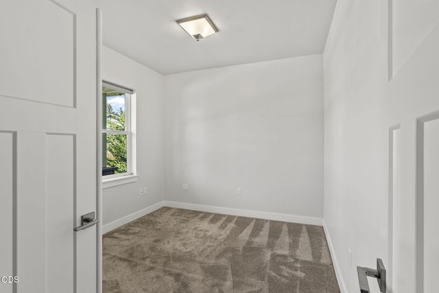 61016 SE Crane Peak Court, Bend, OR 97702