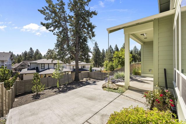 61016 SE Crane Peak Court, Bend, OR 97702