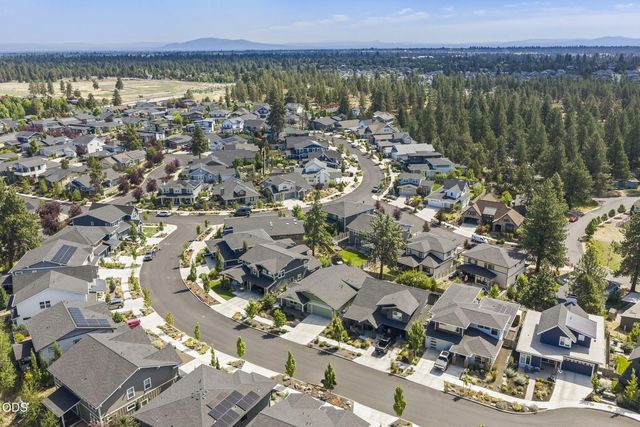 61016 SE Crane Peak Court, Bend, OR 97702
