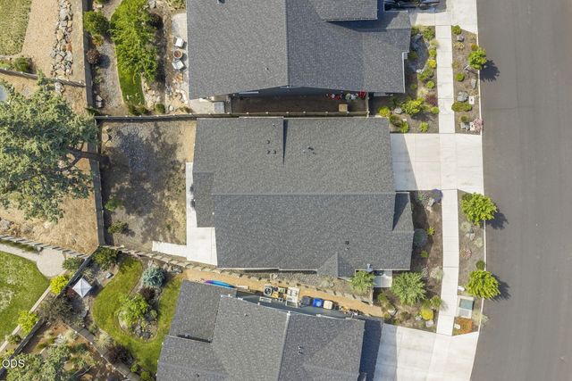 61016 SE Crane Peak Court, Bend, OR 97702