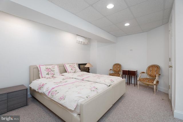 6 ANDREWS LN, Princeton, NJ 08540