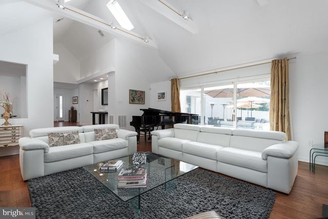 6 ANDREWS LN, Princeton, NJ 08540