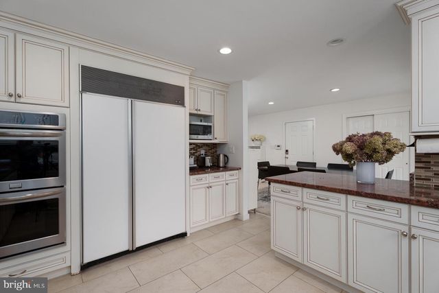 6 ANDREWS LN, Princeton, NJ 08540