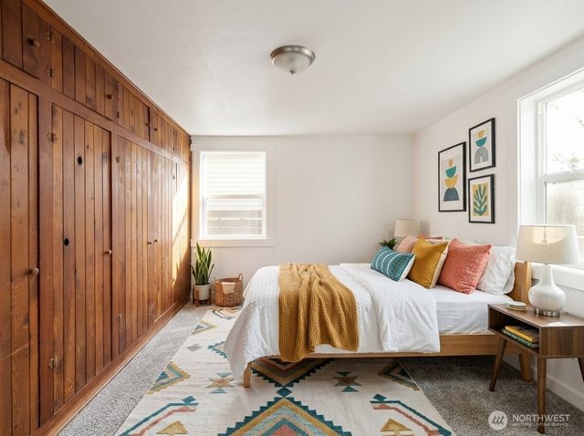 1619 Bayview Drive W, Bremerton, WA 98312