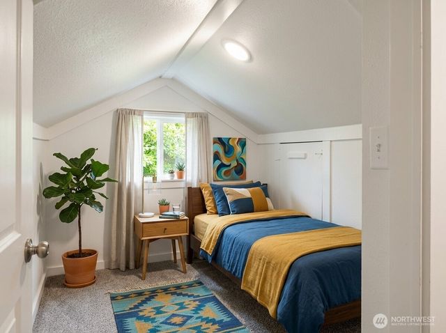 1619 Bayview Drive W, Bremerton, WA 98312