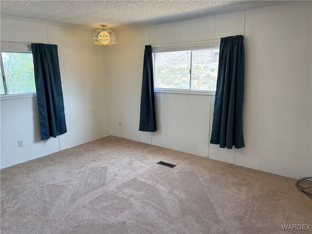 3315 W Gordon Lane, Golden Valley, AZ 86413