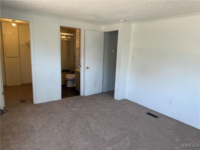 3315 W Gordon Lane, Golden Valley, AZ 86413