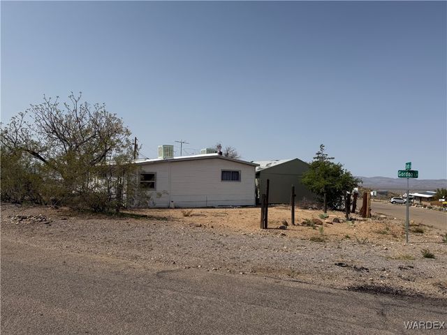 3315 W Gordon Lane, Golden Valley, AZ 86413