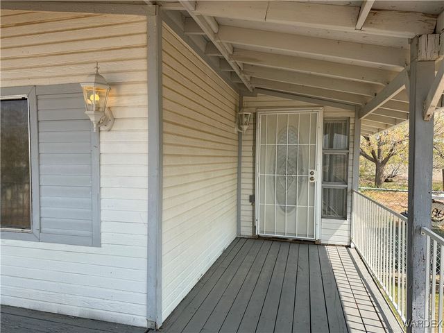 3315 W Gordon Lane, Golden Valley, AZ 86413