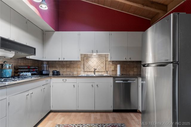 3432 E 57th Place, Tulsa, OK 74135