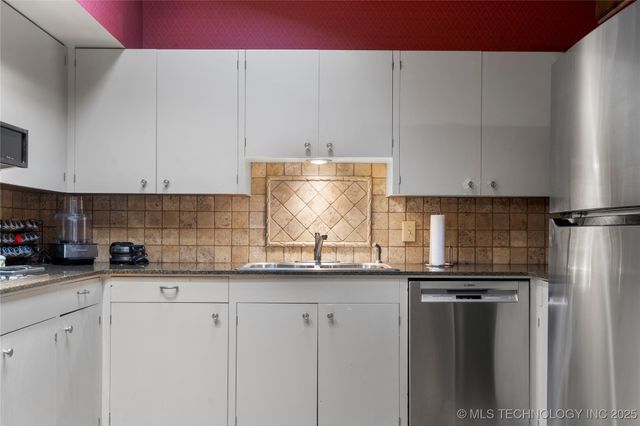 3432 E 57th Place, Tulsa, OK 74135