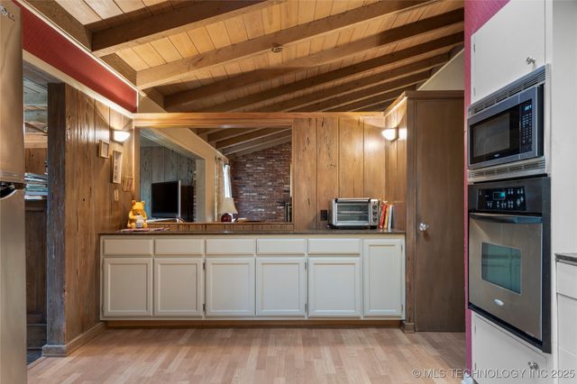 3432 E 57th Place, Tulsa, OK 74135