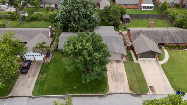 3432 E 57th Place, Tulsa, OK 74135