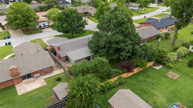 3432 E 57th Place, Tulsa, OK 74135