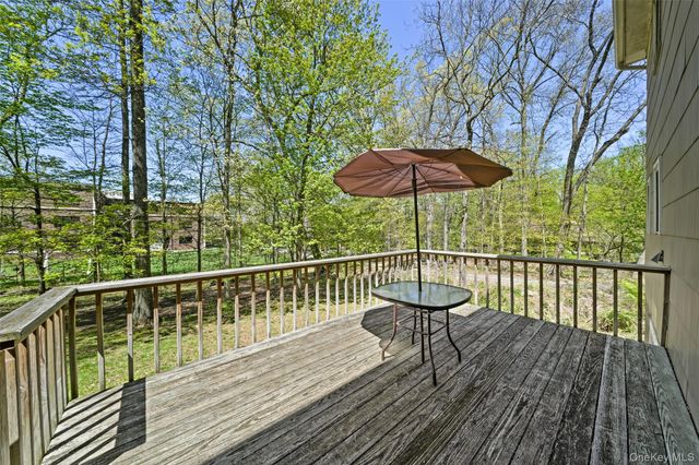 13 Kupperman Lane, Monsey, NY 10952