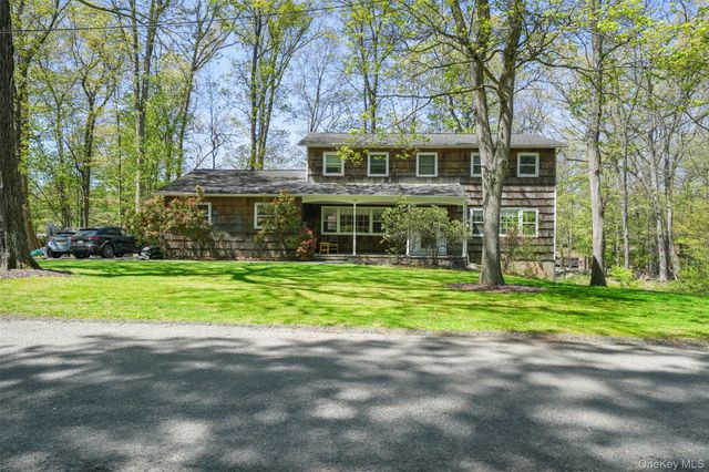 13 Kupperman Lane, Monsey, NY 10952