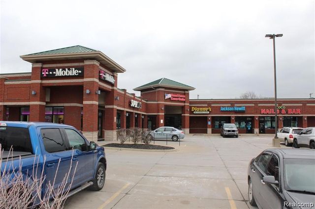 3177 Fort Street, Wyandotte, MI 48192