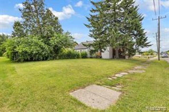 12796 Cherrylawn Street, Detroit, MI 48238