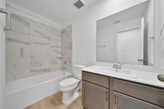 11918 Outer Bark Drive 15, Tomball, TX 77375