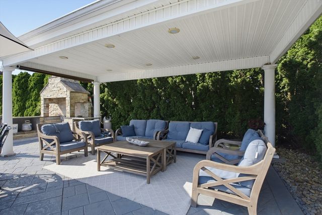 226 Olympic Road, Somerset, MA 02726