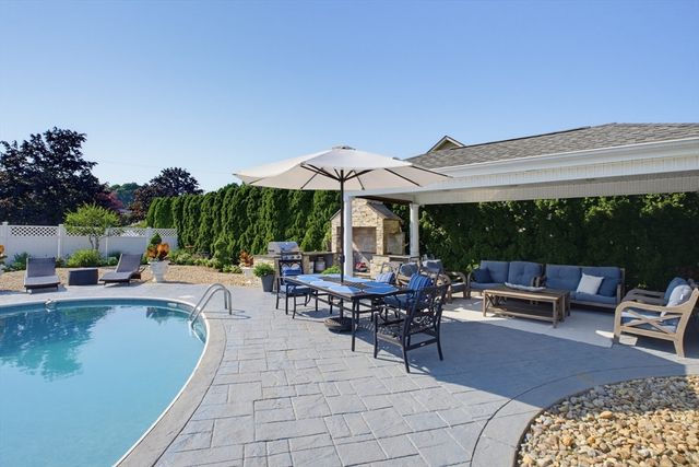 226 Olympic Road, Somerset, MA 02726