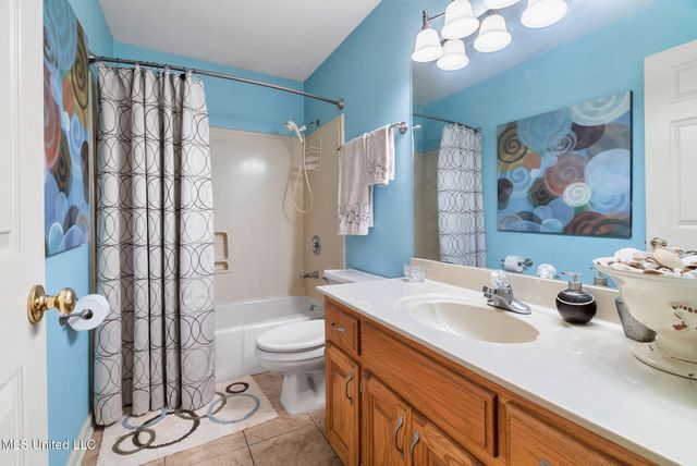 3030 Dove Hill Cove, Olive Branch, MS 38654