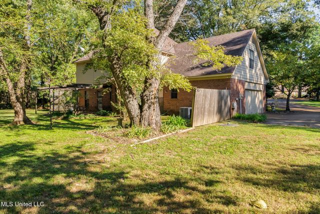 3030 Dove Hill Cove, Olive Branch, MS 38654
