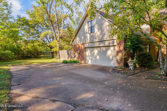 3030 Dove Hill Cove, Olive Branch, MS 38654