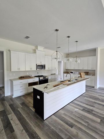 5529 Chenier Drive, Gulf Breeze, FL 32563