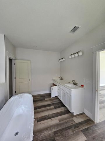 5529 Chenier Drive, Gulf Breeze, FL 32563