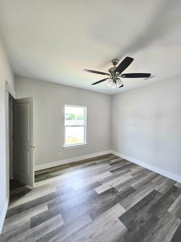 5529 Chenier Drive, Gulf Breeze, FL 32563