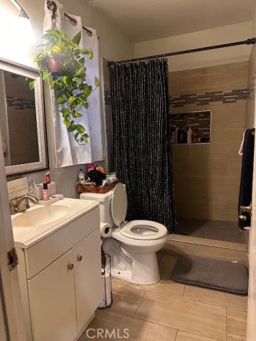 7826 Laurel Canyon 7, North Hollywood, CA 91605