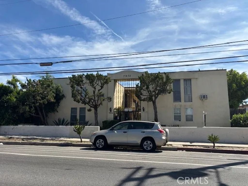 7826 Laurel Canyon 7, North Hollywood, CA 91605