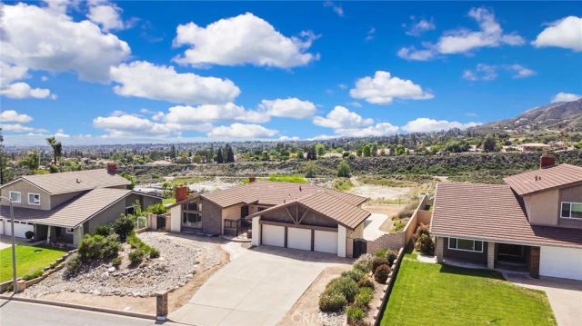 5328 Ranch Gate Road, Alta Loma, CA 91701
